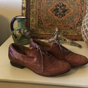 Clarks Indigo brown Oxford shoes size 5.5